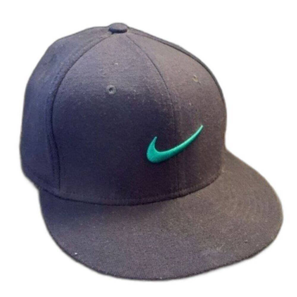 Nike Air Nike True Embroidered Snap Back Hat